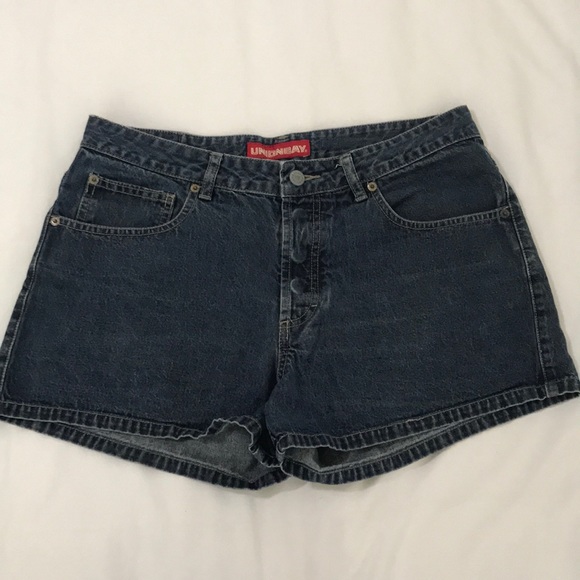🌊 Union Bay Dark Wash Denim Shorts Size 11 - Picture 2 of 10